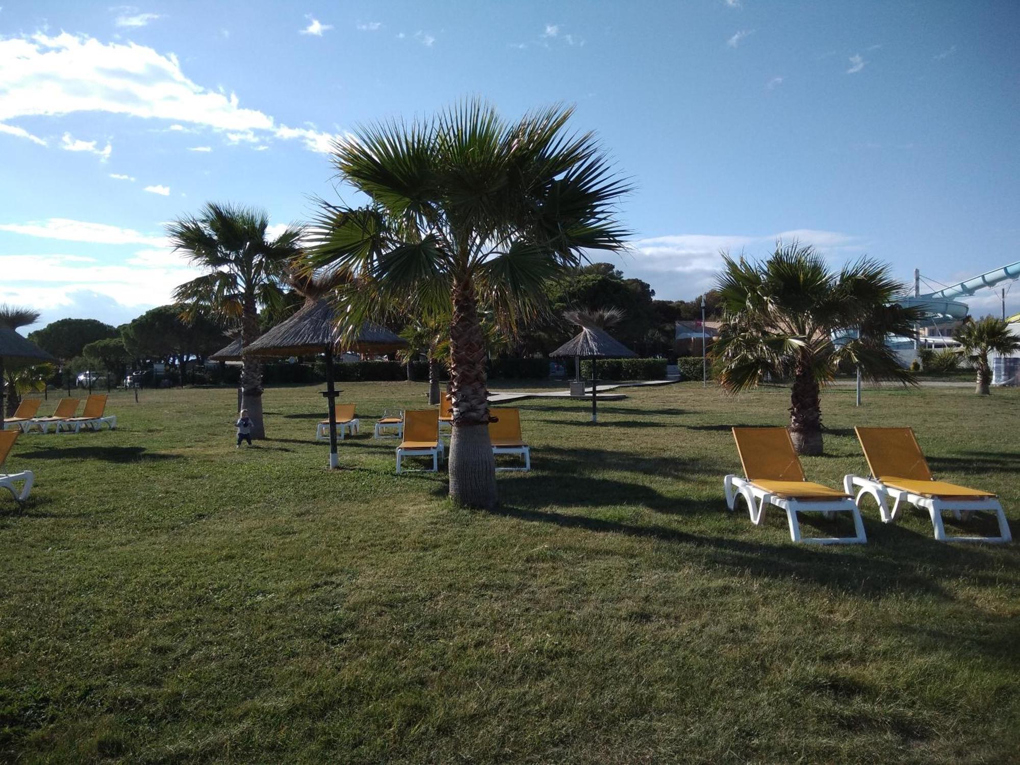 Camping 4 Etoiles Le Lac Des Reves Perols Room photo
